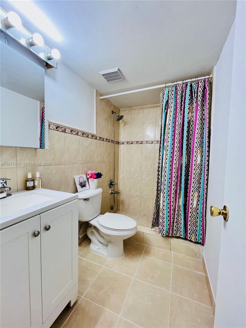 4721 NW 7th St , Unit 102-12, Miami, FL 33126 Photo