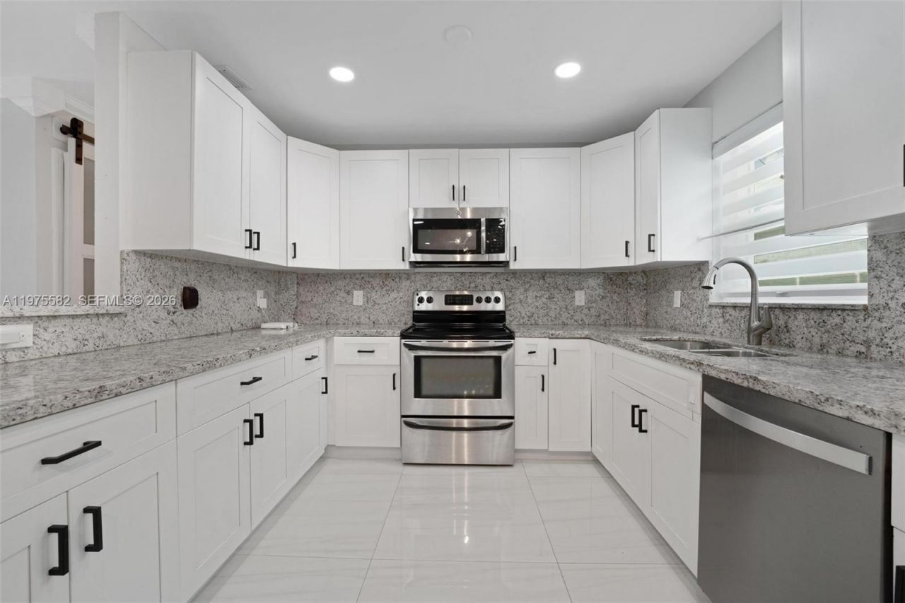 309 SE 3rd Ter, Deerfield Beach, FL 33441 Photo