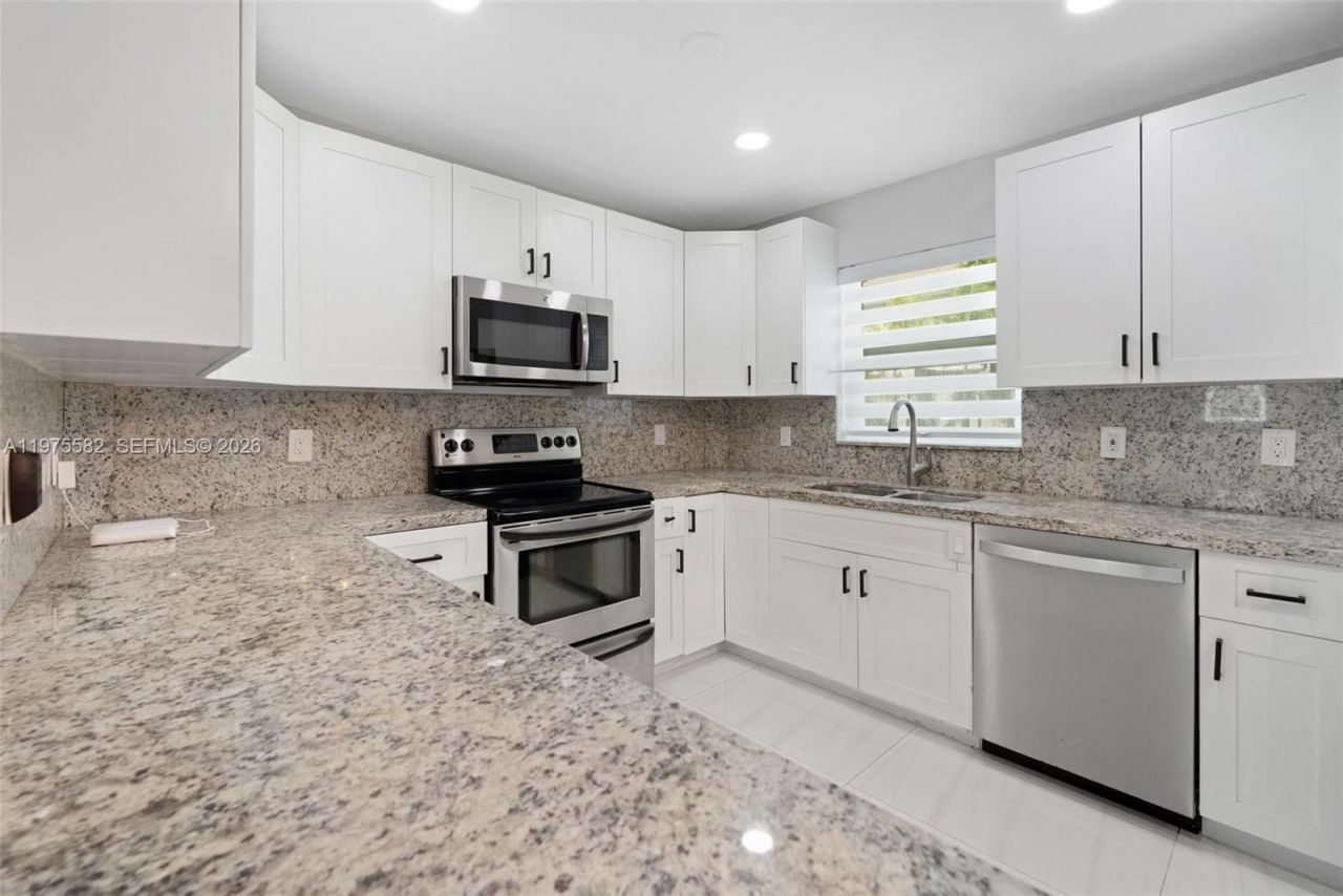 309 SE 3rd Ter, Deerfield Beach, FL 33441 Photo