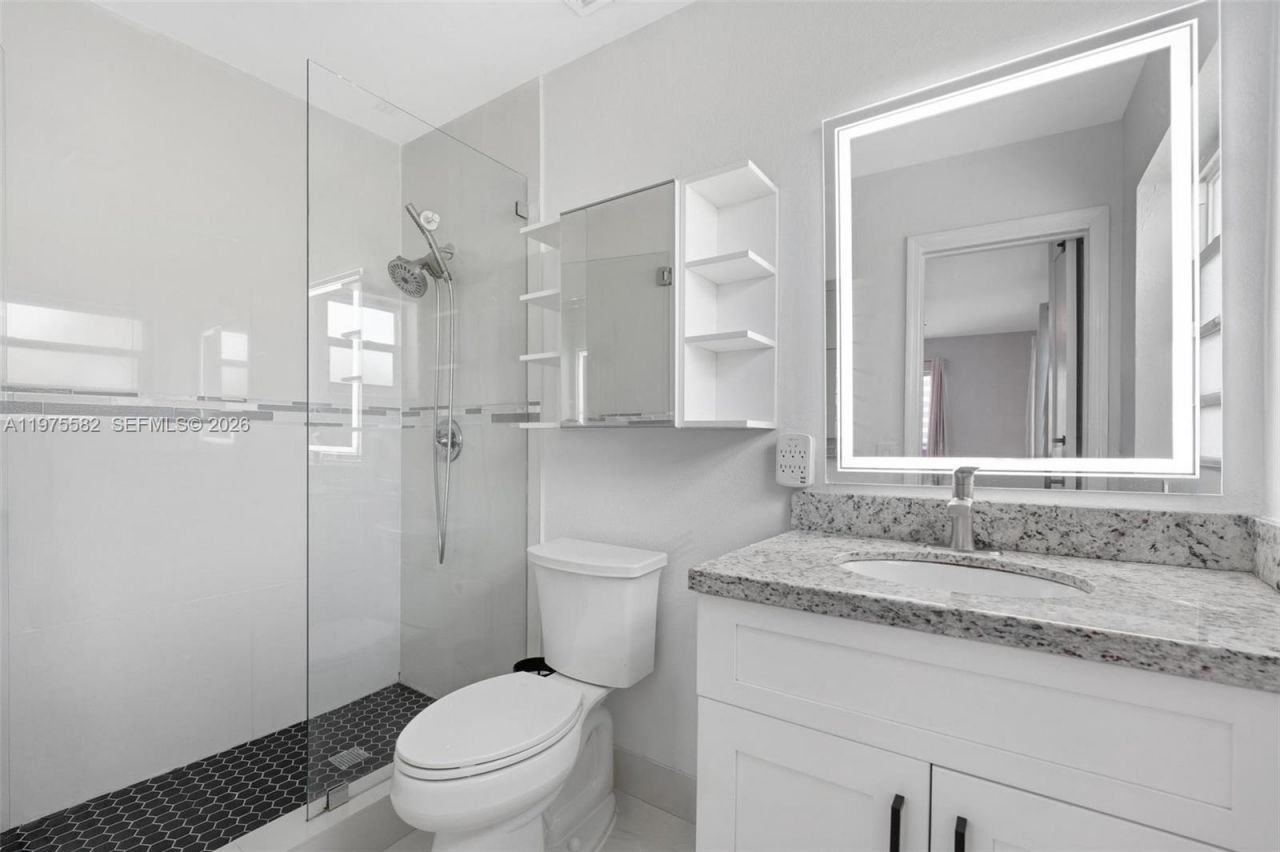 309 SE 3rd Ter, Deerfield Beach, FL 33441 Photo