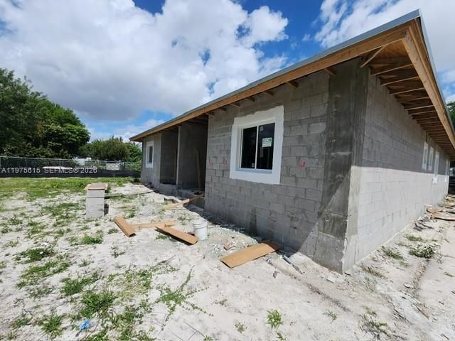 15730 NW 38th Pl, Miami Gardens, FL 33054 Photo