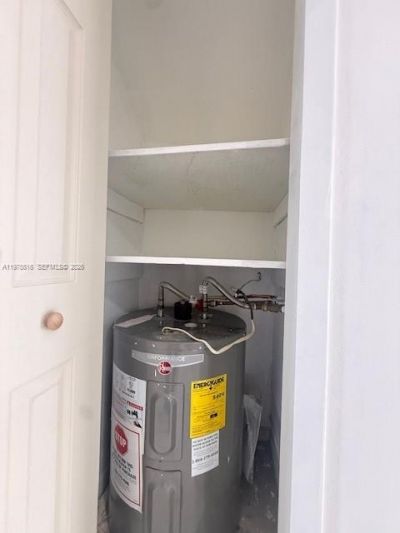 8360 NW 8th St, Unit 3-2, Miami, FL 33126 Photo