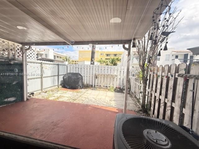 8360 NW 8th St, Unit 3-2, Miami, FL 33126 Photo