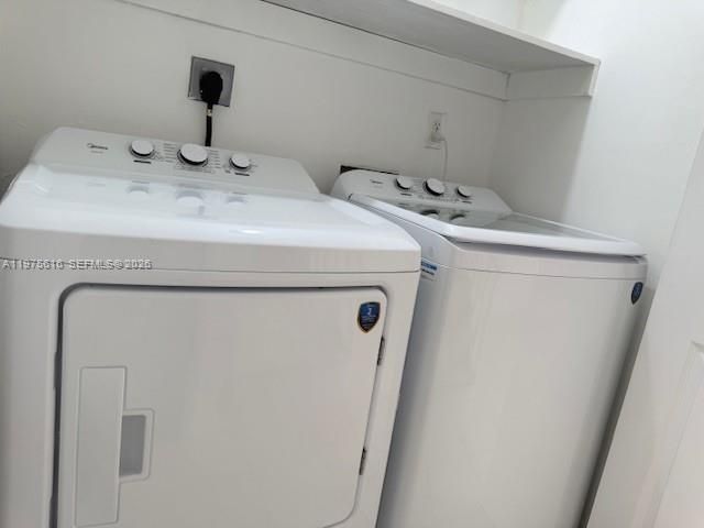 8360 NW 8th St, Unit 3-2, Miami, FL 33126 Photo