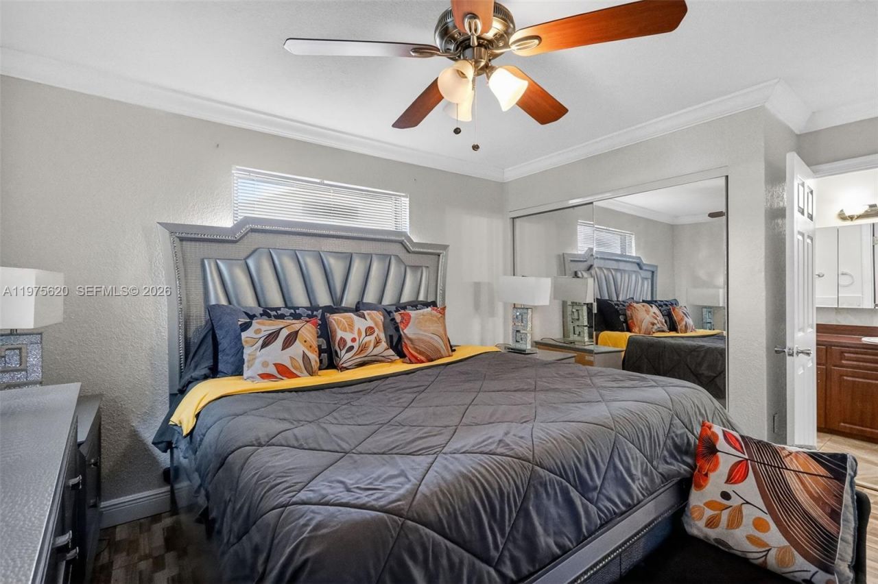 834 NW 115th St, Miami, FL 33168 Photo