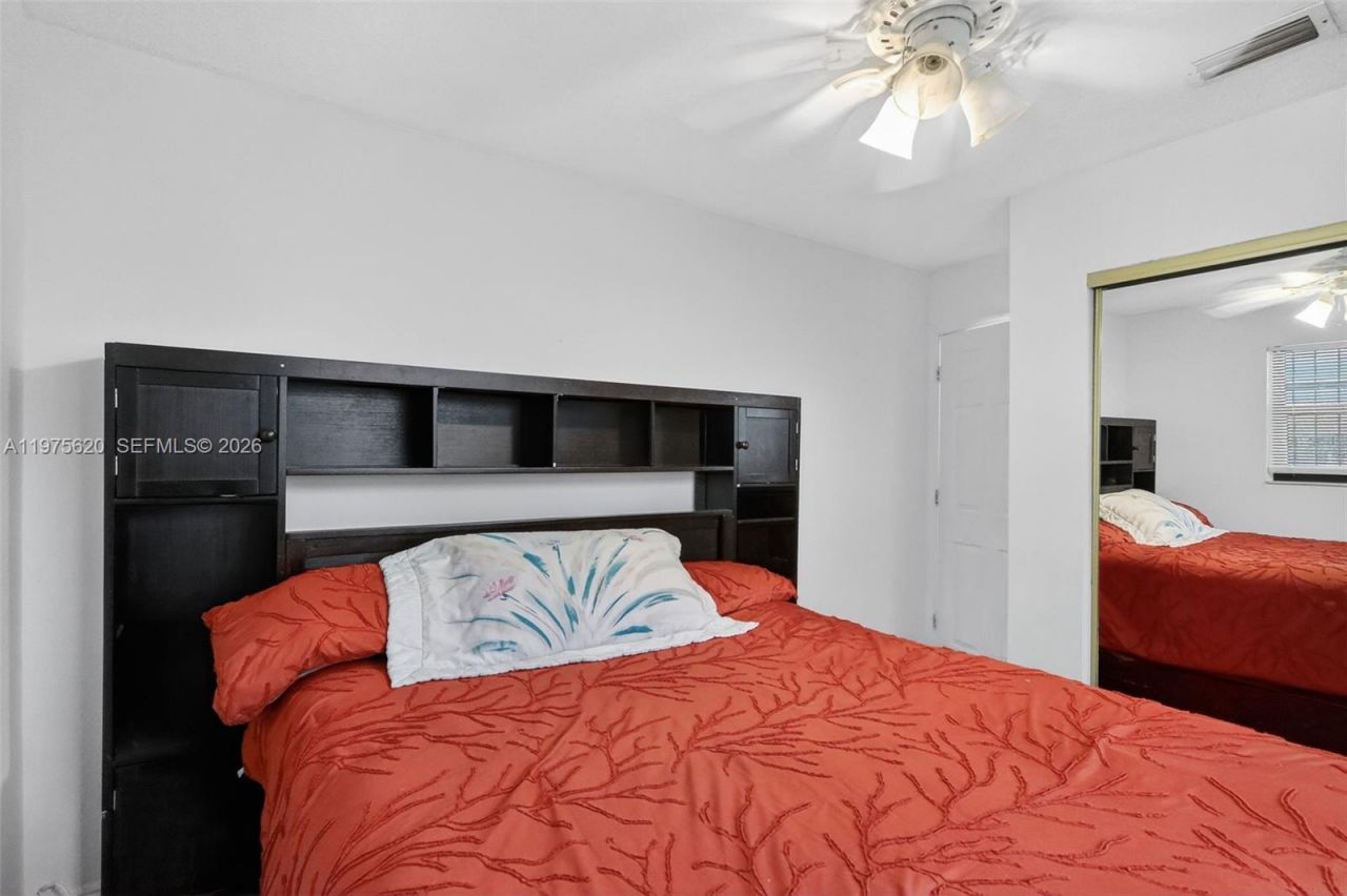 834 NW 115th St, Miami, FL 33168 Photo