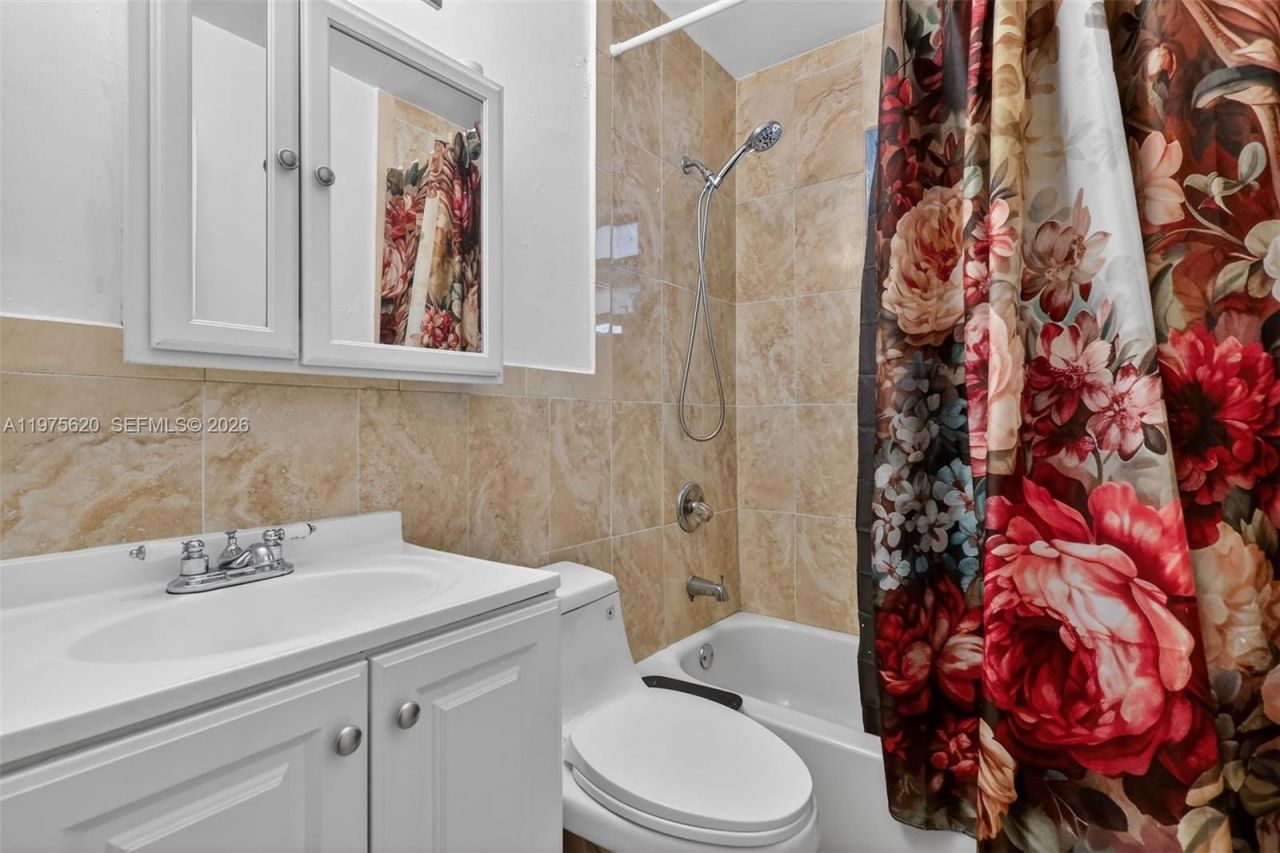 834 NW 115th St, Miami, FL 33168 Photo