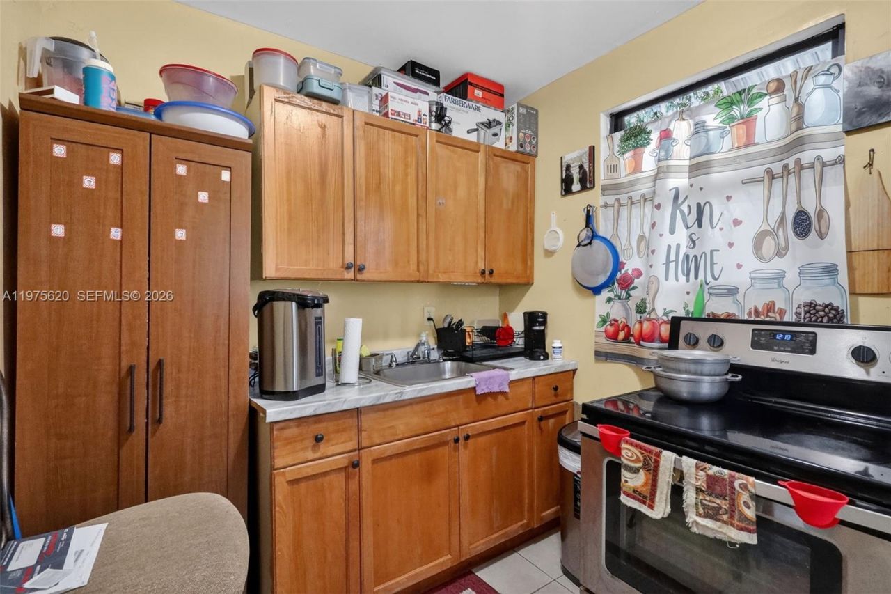 834 NW 115th St, Miami, FL 33168 Photo