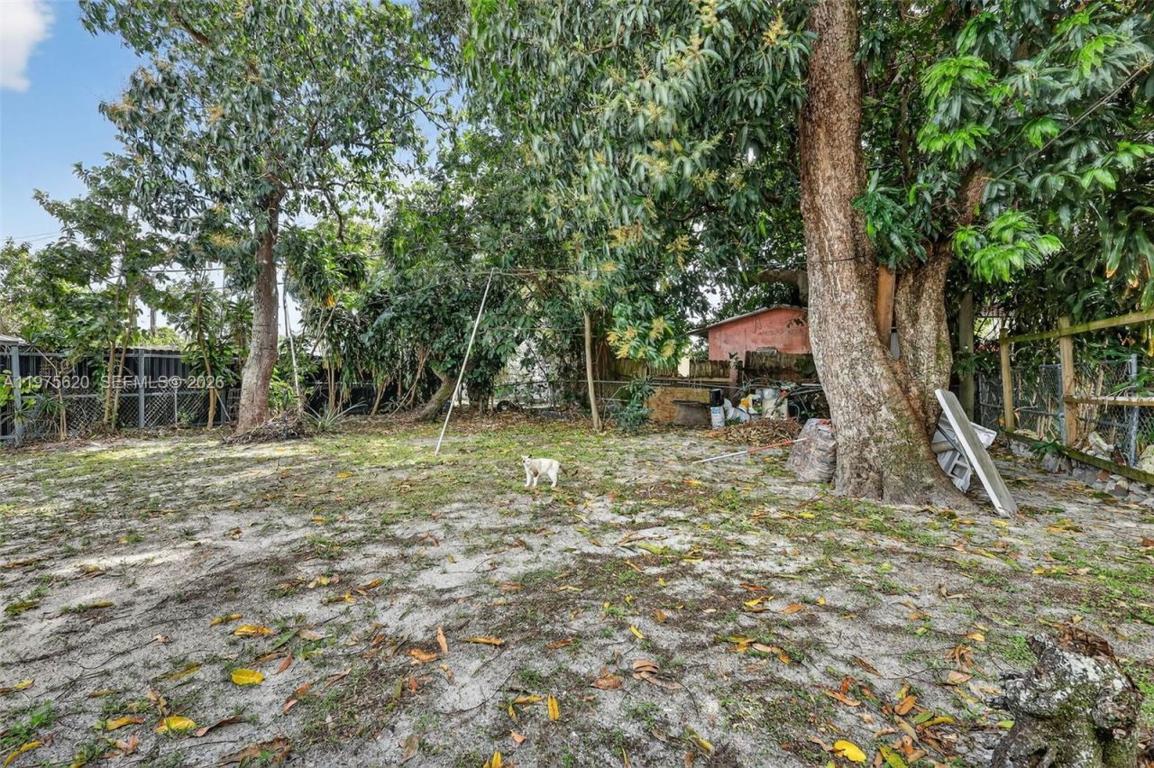 834 NW 115th St, Miami, FL 33168 Photo