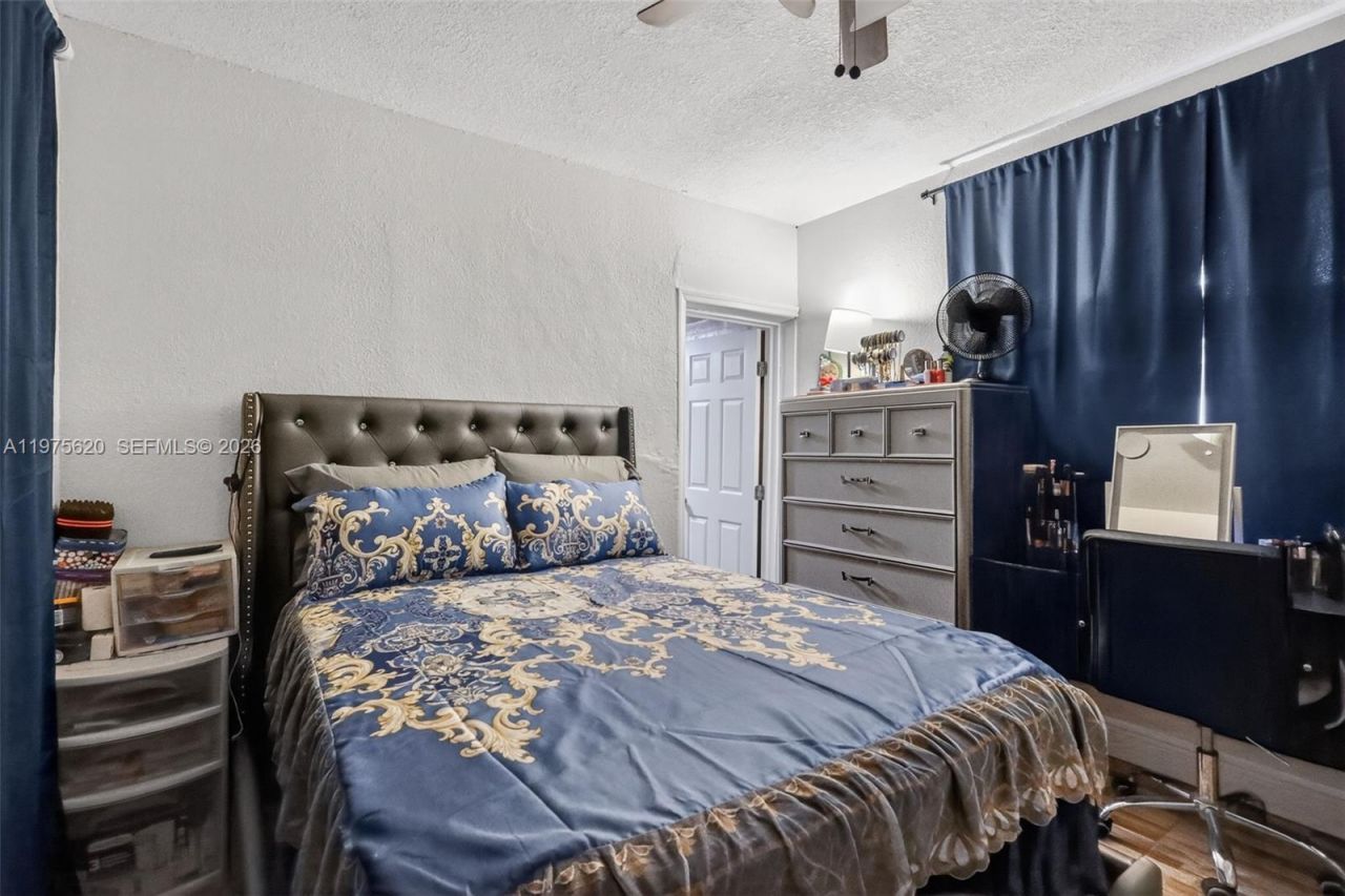 834 NW 115th St, Miami, FL 33168 Photo