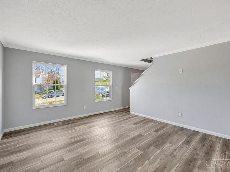 875 Venetian Terrace, Cincinnati, OH 45224 Photo 11