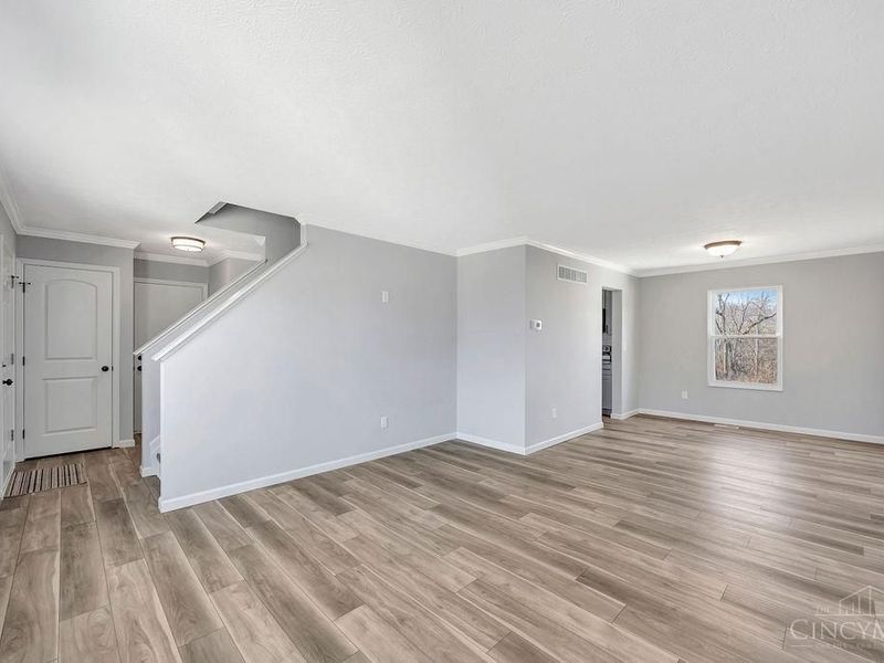 875 Venetian Terrace, Cincinnati, OH 45224 Photo 12