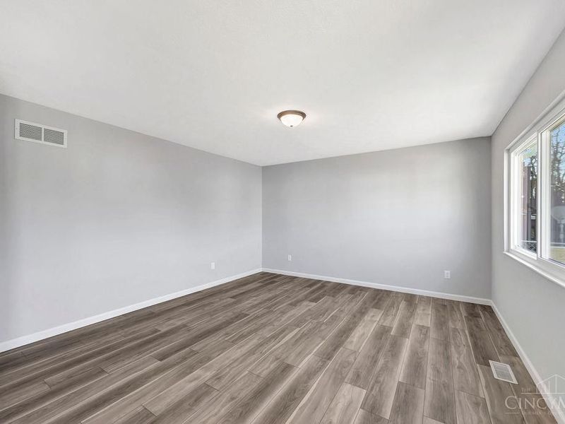 875 Venetian Terrace, Cincinnati, OH 45224 Photo 19