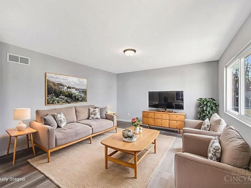 875 Venetian Terrace, Cincinnati, OH 45224 Photo 20