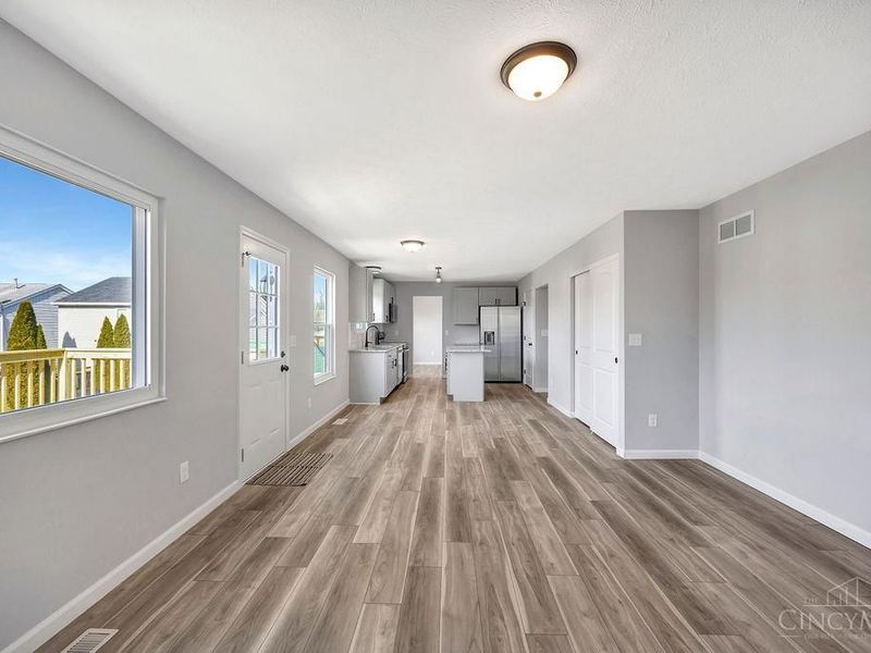 875 Venetian Terrace, Cincinnati, OH 45224 Photo 23