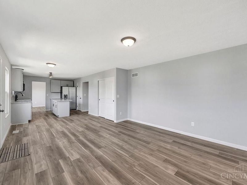 875 Venetian Terrace, Cincinnati, OH 45224 Photo 24