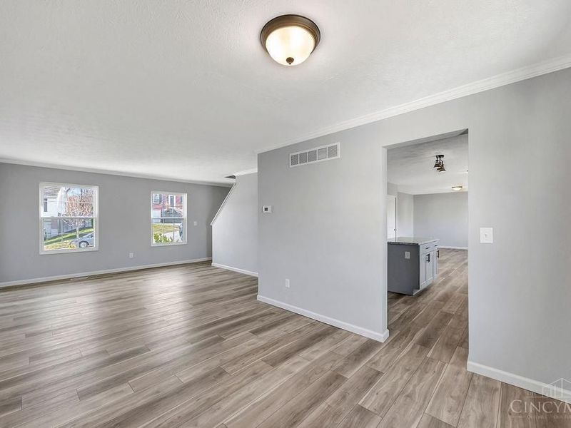 875 Venetian Terrace, Cincinnati, OH 45224 Photo 26