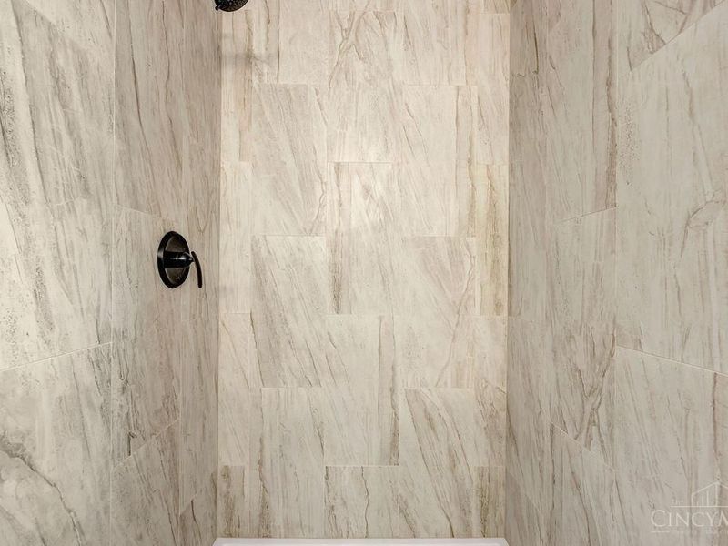 875 Venetian Terrace, Cincinnati, OH 45224 Photo 36