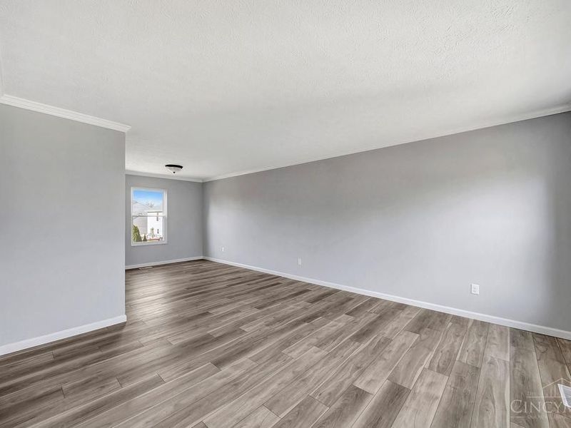 875 Venetian Terrace, Cincinnati, OH 45224 Photo 8