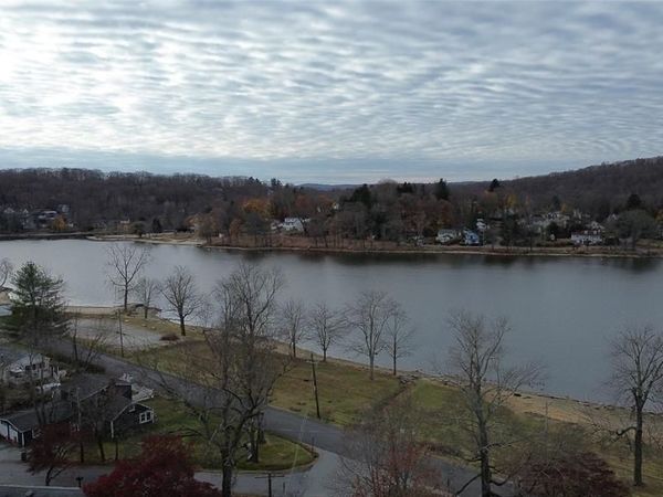 14 Hawthorne Road , Carmel, NY 10512