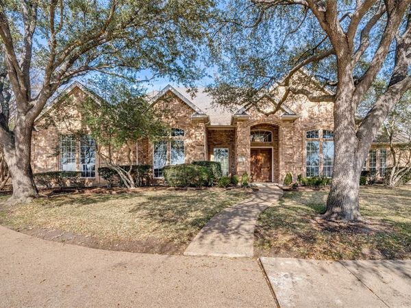 202 Carriage Hill Lane, Heath, TX 75032