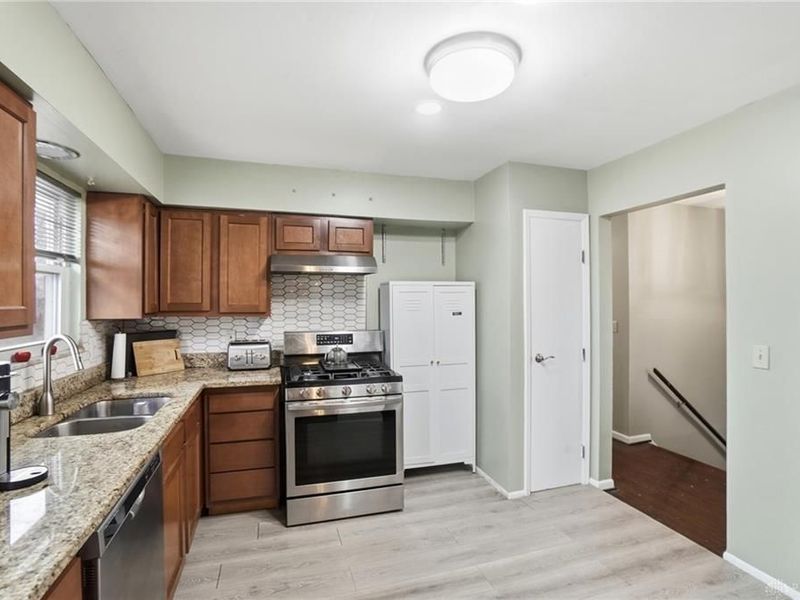 564 Waycross Road, Forest Park, OH 45240 Photo 14