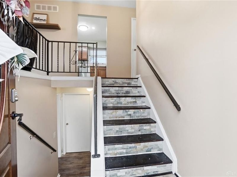 564 Waycross Road, Forest Park, OH 45240 Photo 7