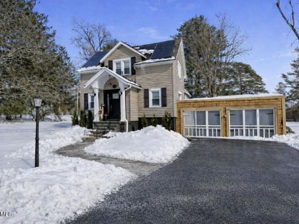 1371 Midline Road, Amsterdam, NY 12010