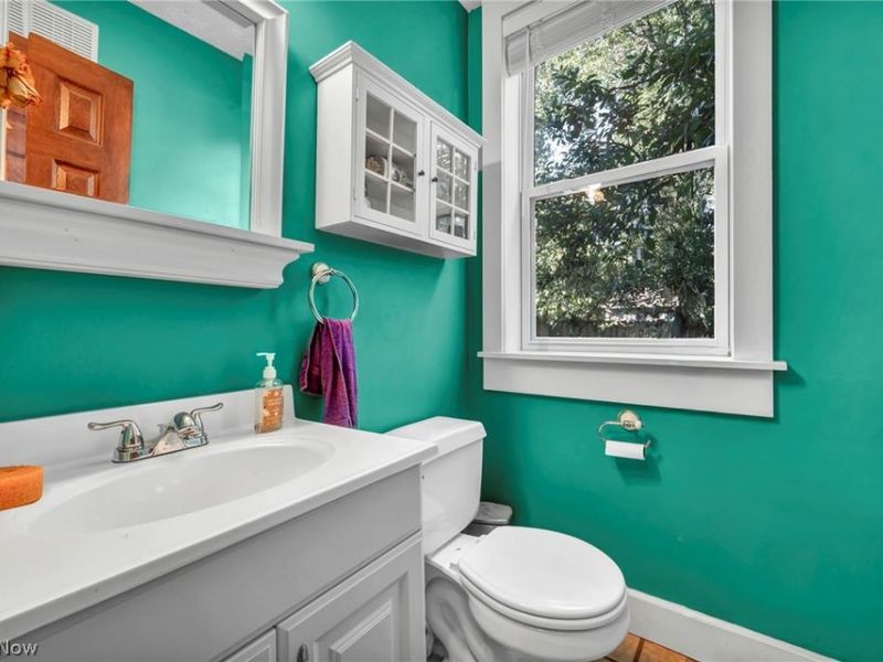 10410 Baltic Road, Cleveland, OH 44102 Photo 16