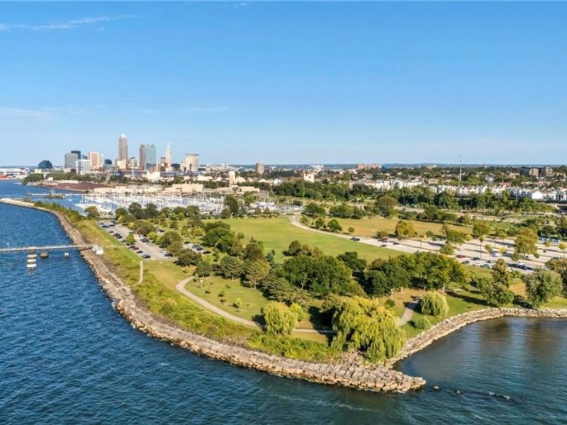 10410 Baltic Road, Cleveland, OH 44102 Photo 46