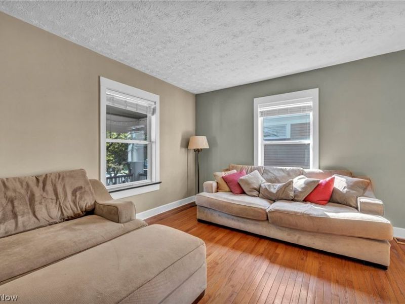 10410 Baltic Road, Cleveland, OH 44102 Photo 6