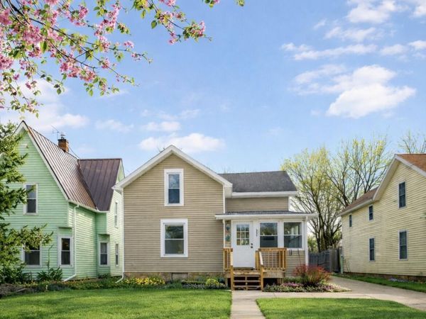 330 Grand Street, Springport, MI 49284