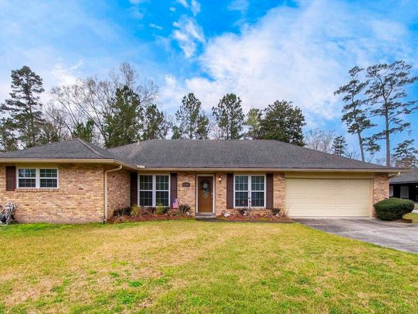 1507 Chartres Ave, Denham Springs, LA 70726