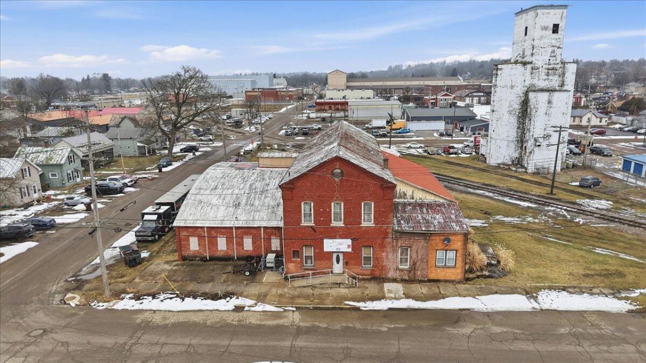 409 W Gambier Street, Mount Vernon, OH 43050 Main Photo