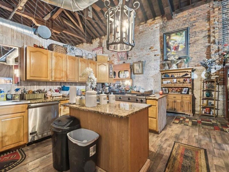 409 W Gambier Street, Mount Vernon, OH 43050 Photo 7