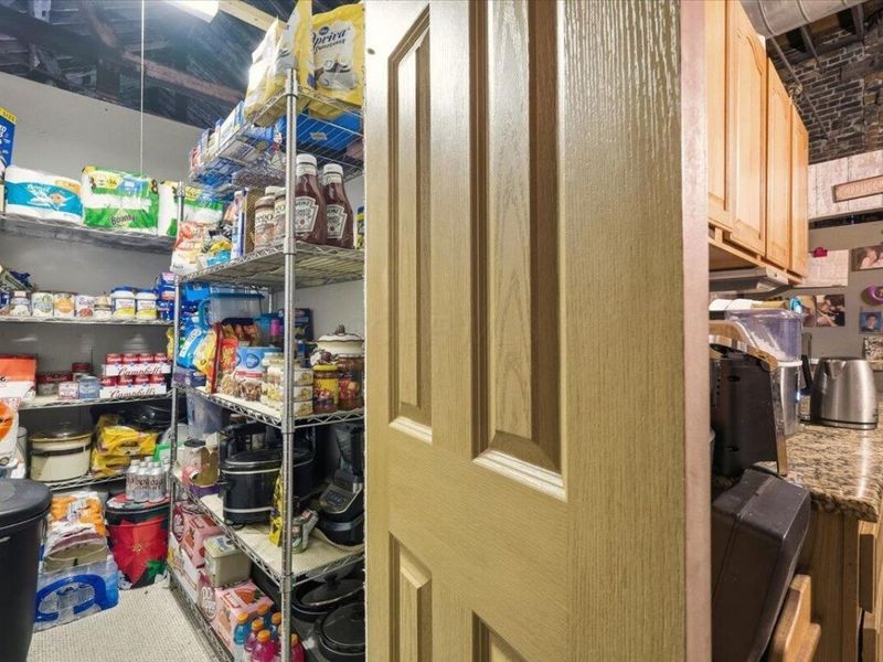 409 W Gambier Street, Mount Vernon, OH 43050 Photo 9