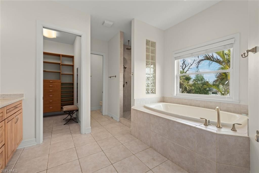 13411 Electron Dr, Fort Myers, FL 33908 Photo