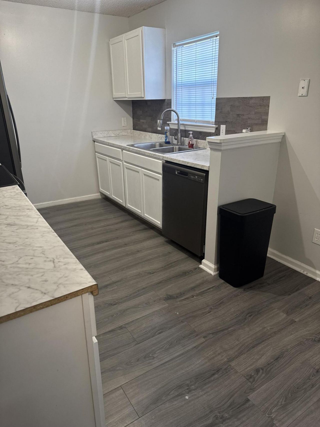 118 Destin Street Photo 6