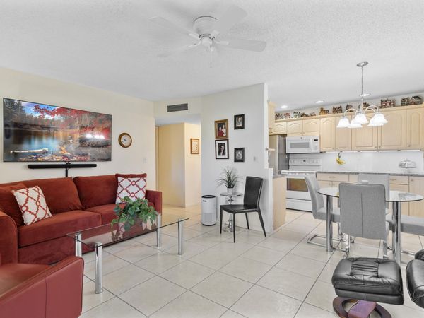 5180 E Sabal Palm Boulevard, Unit 234, Tamarac, FL 33319