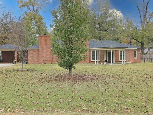 1605 W 35th Avenue, Pine Bluff, AR 71603