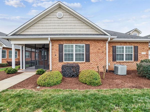 8310 Glacier Drive, Denver, NC 28037
