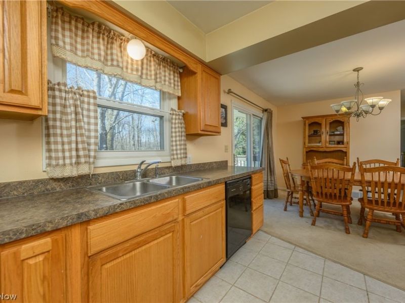 6121 Erie Avenue NW, Canal Fulton, OH 44614 Photo 12