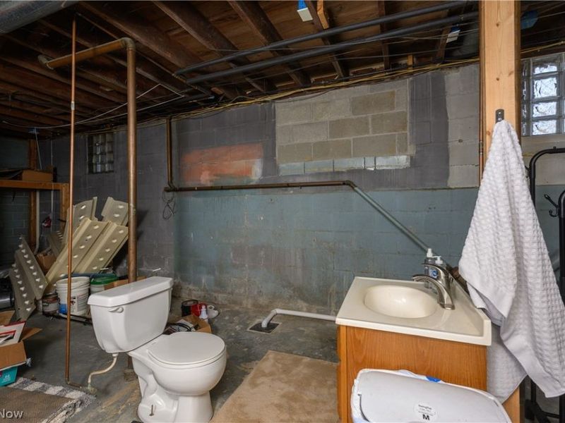 6121 Erie Avenue NW, Canal Fulton, OH 44614 Photo 22