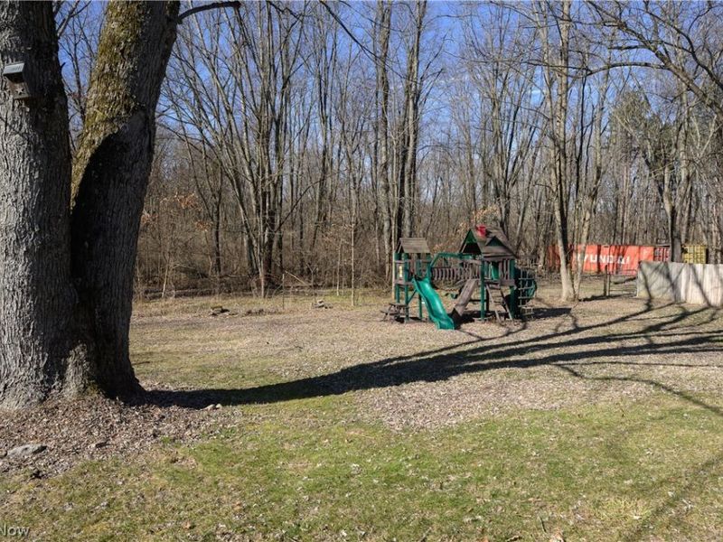 6121 Erie Avenue NW, Canal Fulton, OH 44614 Photo 30