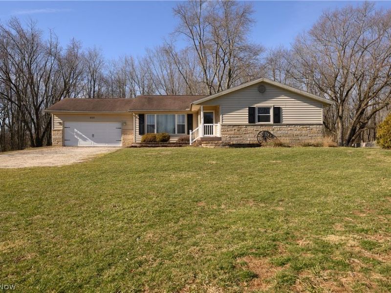 6121 Erie Avenue NW, Canal Fulton, OH 44614 Photo 4