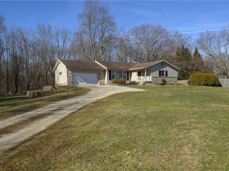 6121 Erie Avenue NW, Canal Fulton, OH 44614 Photo 5