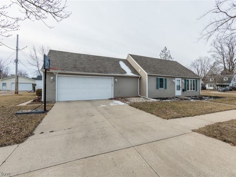 1001 Euclid Avenue, Lorain, OH 44052 Photo 2