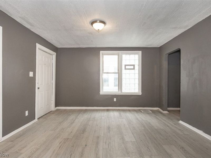 5817 Prosser Avenue, Cleveland, OH 44103 Photo 9