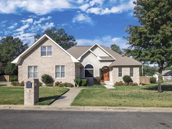 120 THORNBURY Court, Hot Springs, AR 71901