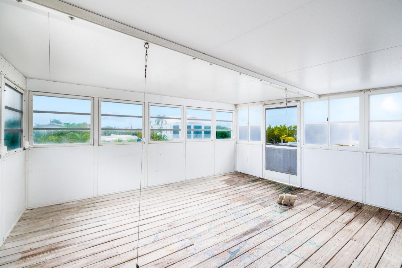 104 Sirius Lane, Geiger, FL 33040 Photo